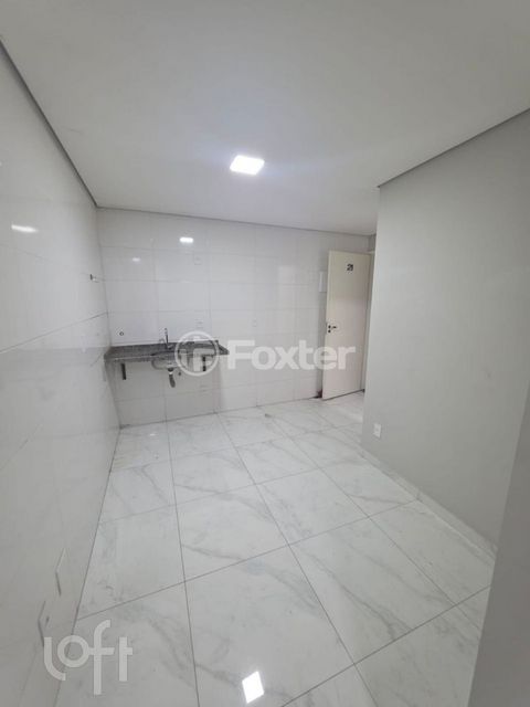 Image 3 - 931850