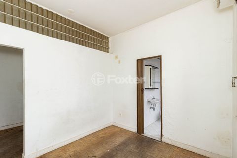 Image 3 - 931857