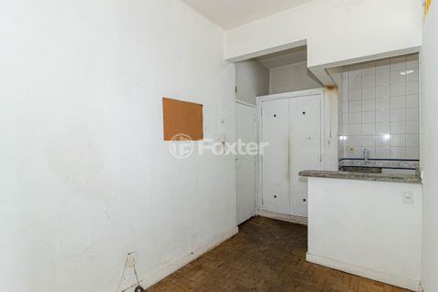 Image 7 - 931857
