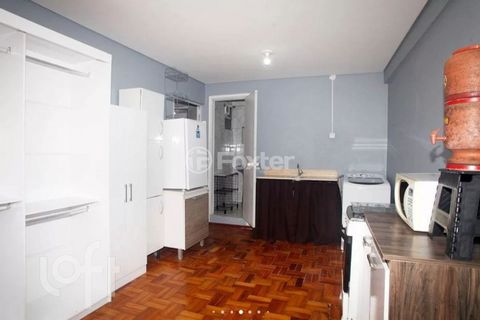 Image 3 - 931859