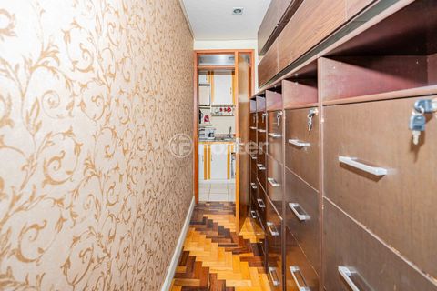Image 8 - 931871