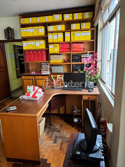 Image 3 - 931871