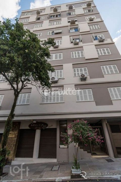 Image 7 - 931872