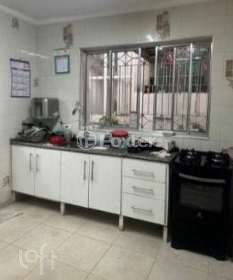 Image 1 - 931893