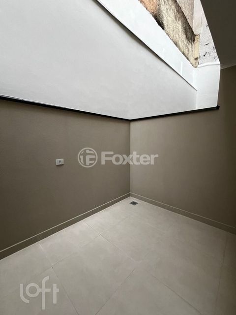 Image 7 - 931895