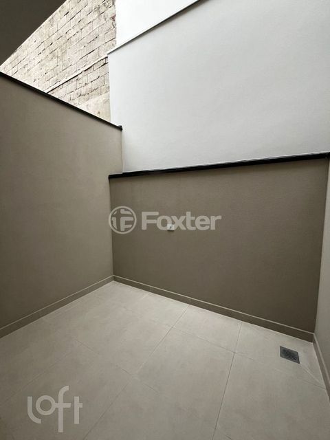Image 6 - 931908