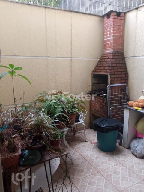 Image 9 - 931911