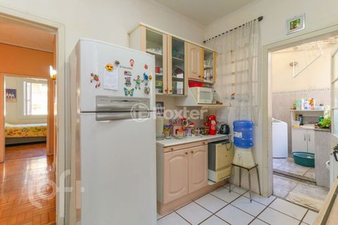 Image 7 - 931924