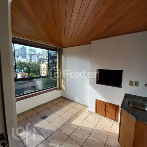 Image 3 - 931955