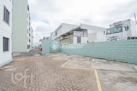 Image 18 - 931986