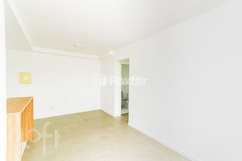 Image 2 - 931994