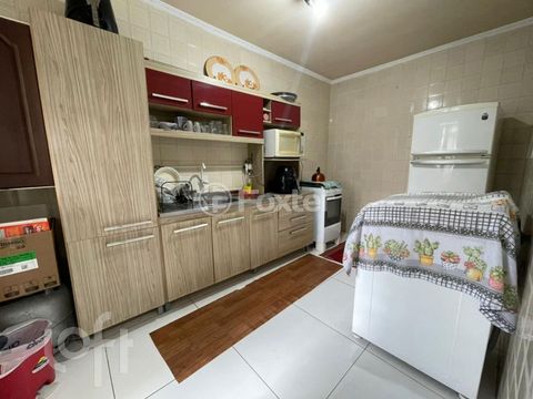 Image 3 - 932004