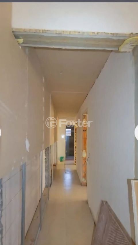 Image 3 - 932084