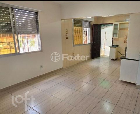 Image 8 - 932085