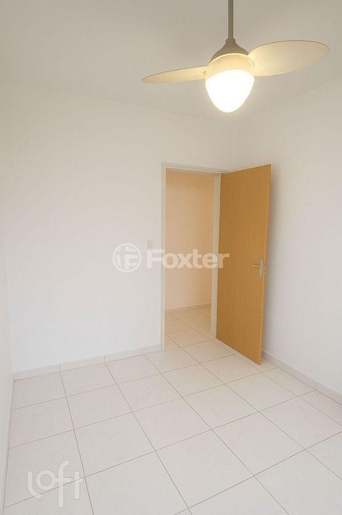 Image 7 - 932091