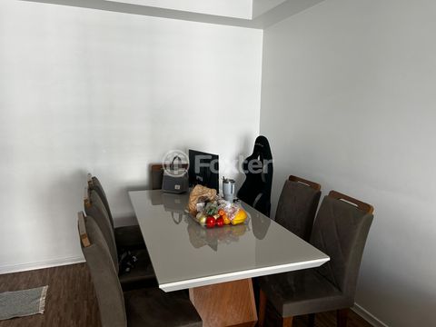 Image 7 - 932093