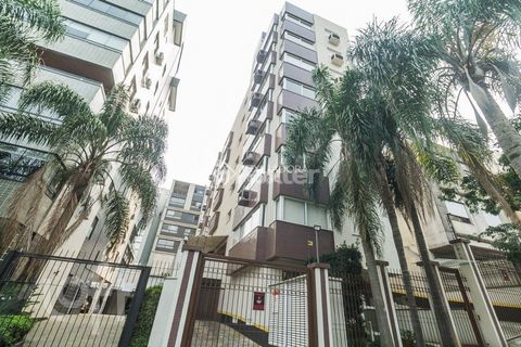 Image 10 - 932094