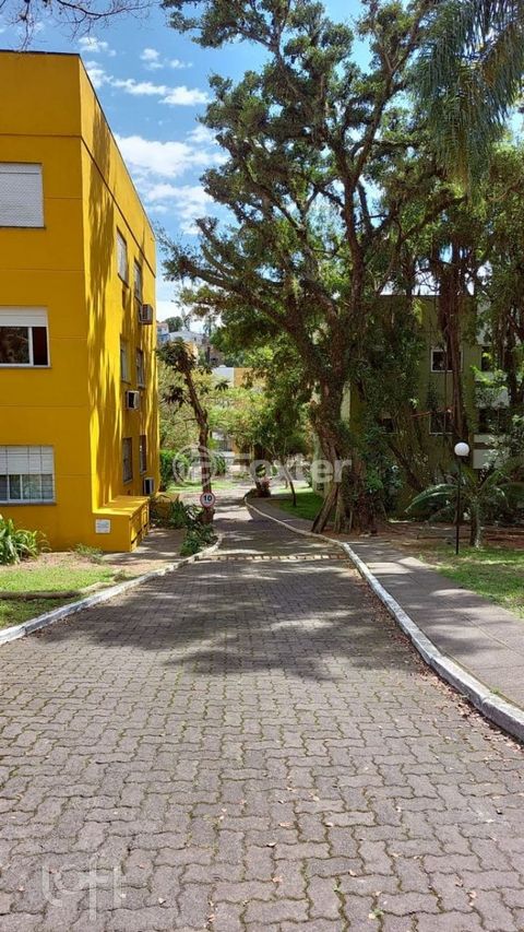 Image 4 - 932112