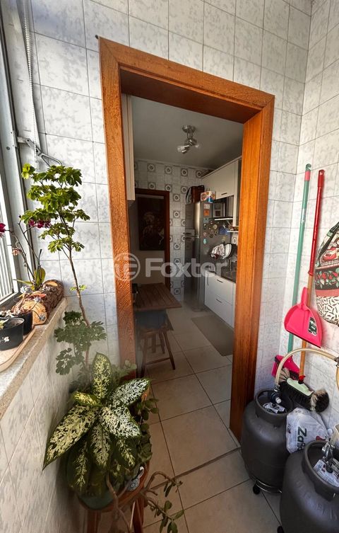Image 7 - 932130