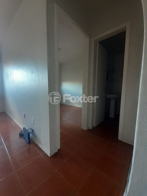 Image 7 - 932131