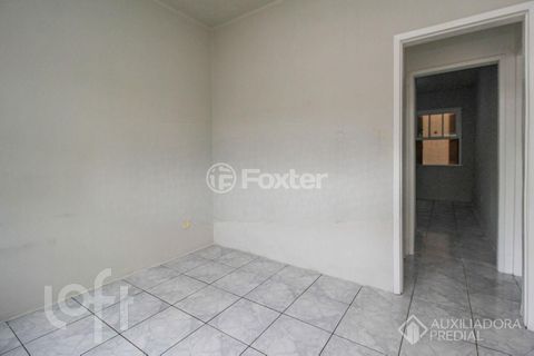 Image 5 - 932141