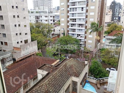 Image 12 - 932147