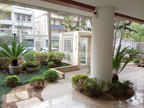 Image 7 - 932147