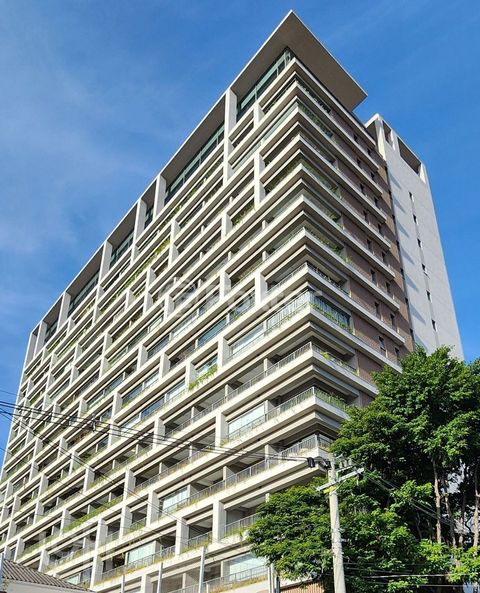Image 12 - 932187