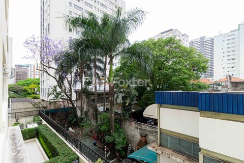 Image 2 - 932304