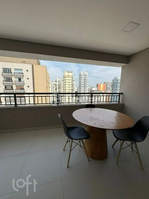 Image 4 - 932328