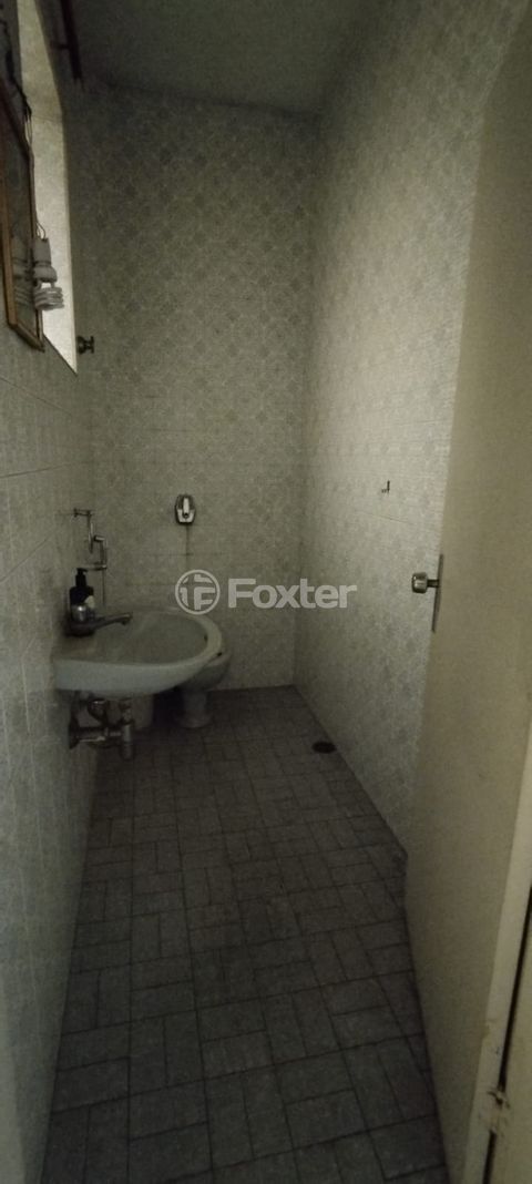 Image 8 - 932364
