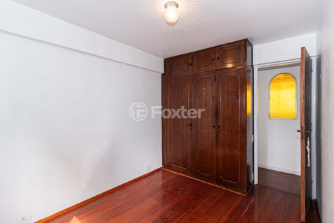 Image 7 - 932380