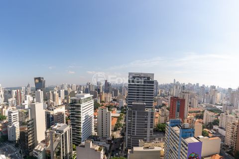 Image 2 - 932390
