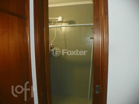 Image 7 - 932413