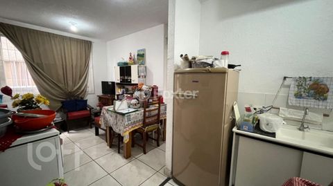 Image 4 - 932421