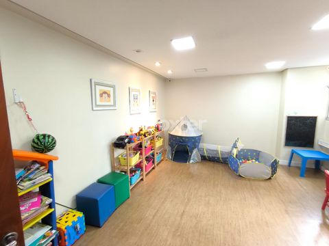 Image 3 - 932437