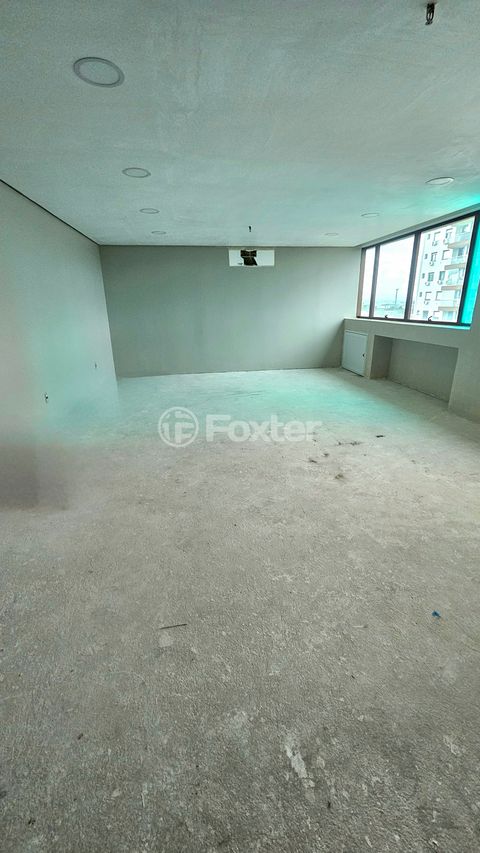 Image 3 - 932439