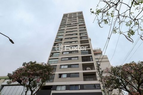 Image 8 - 932465