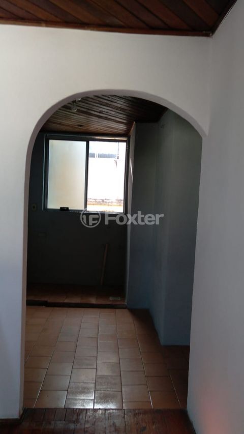 Image 4 - 932466
