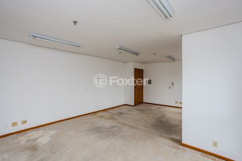 Image 4 - 932527