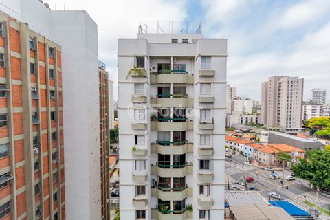 Image 4 - 932557