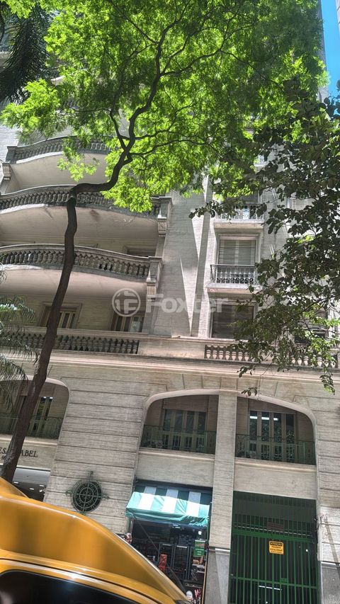 Image 2 - 932562