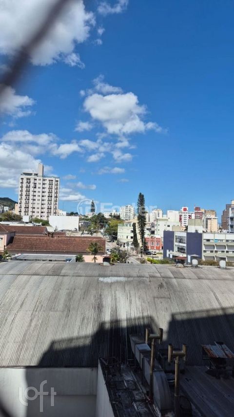 Image 7 - 932575