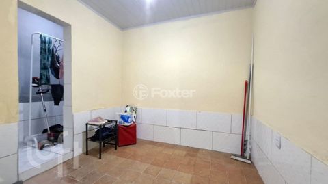 Image 4 - 932589