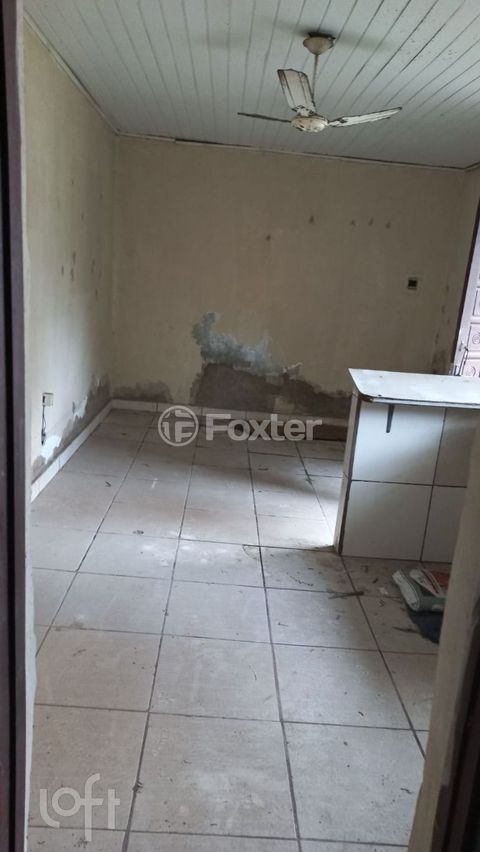 Image 4 - 932595