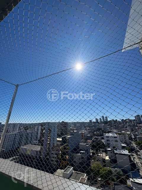 Image 3 - 932610