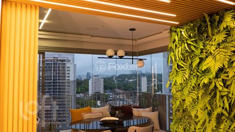 Image 2 - 932611