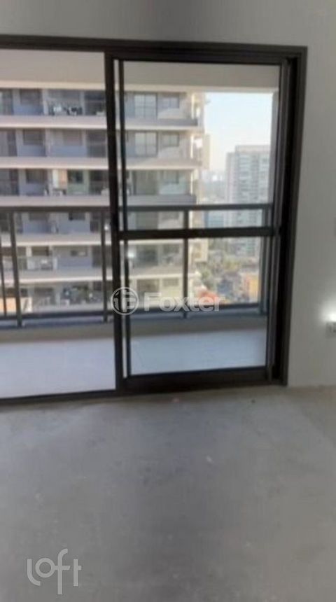 Image 4 - 932615