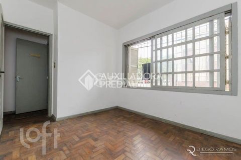 Image 16 - 932665