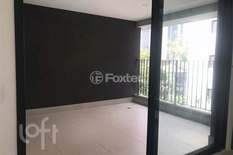 Image 2 - 932686